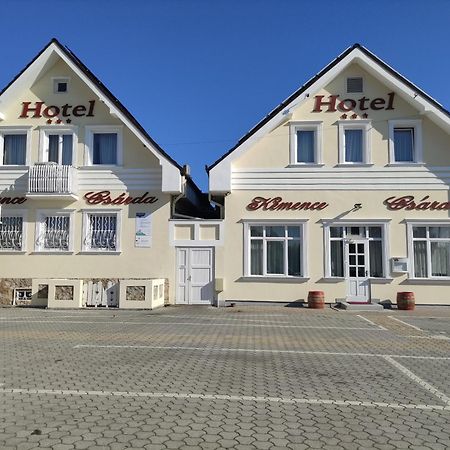 Kemence Csarda Es Szalloda Mestecǎneşti Exterior foto